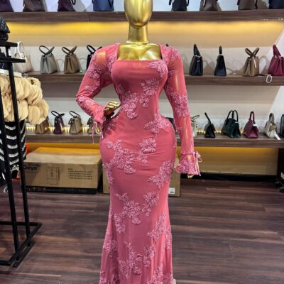 Seraphina Cold-Shoulder Lace Maxi Dress – Peach