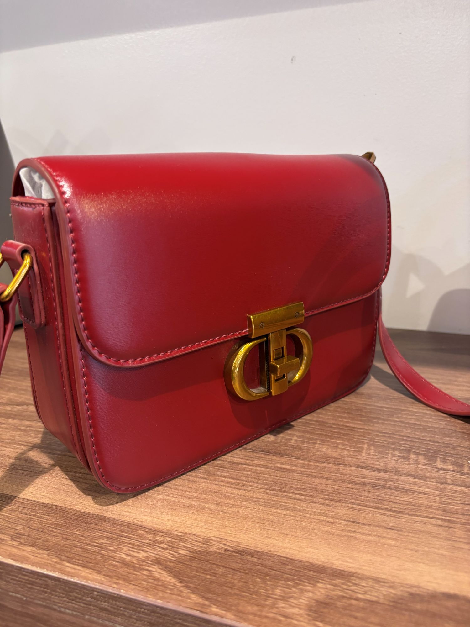 Dior 30 Crossbody Bag – Crimson Red